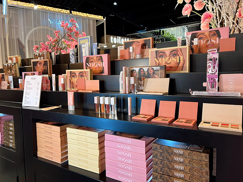 noosh winkel pop up store